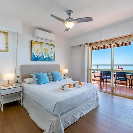 797 - Piso Con Espectaculares Vistas En Primera Linea De Playa Torremolinos