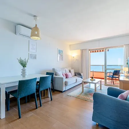 797 - Piso Con Espectaculares Vistas En Primera Linea De Playa Torremolinos