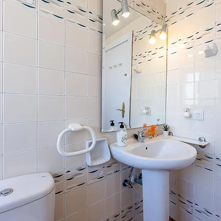 797 - Piso Con Espectaculares Vistas En Primera Linea De Playa * Torremolinos