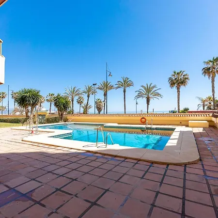 797 - Piso Con Espectaculares Vistas En Primera Linea De Playa Торремолінос