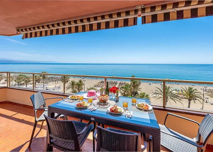 797 - Piso Con Espectaculares Vistas En Primera Linea De Playa * Torremolinos