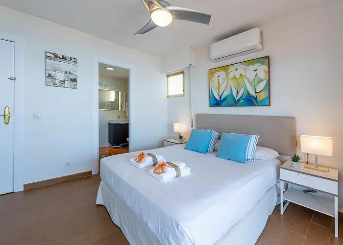 797 - Piso Con Espectaculares Vistas En Primera Linea De Playa