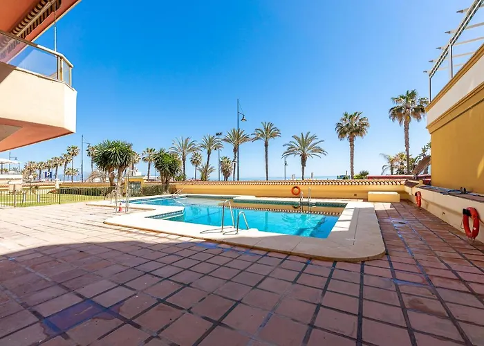 797 - Piso Con Espectaculares Vistas En Primera Linea De Playa Torremolinos